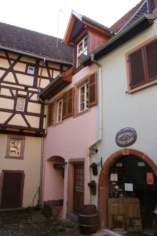Location "Charme" Apartment Riquewihr Ruang foto